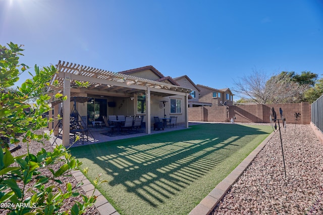 view of yard with a patio area and a pergola