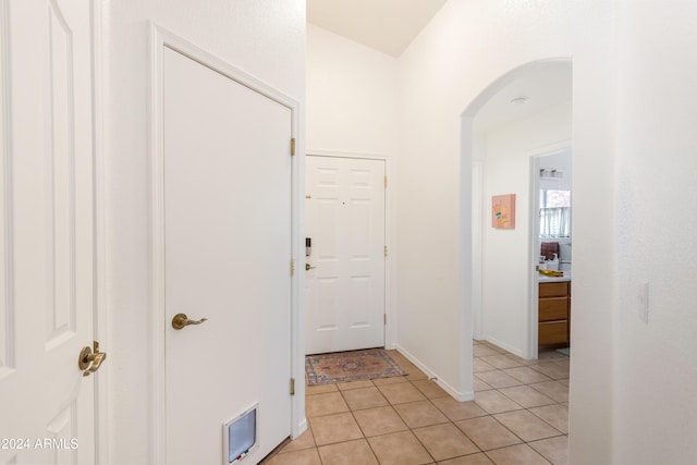 view of tiled entryway