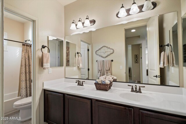 8733 E Jacaranda St, Mesa, AZ 85207 - full bath with toilet, double vanity, a sink, and shower / bath combination with curtain