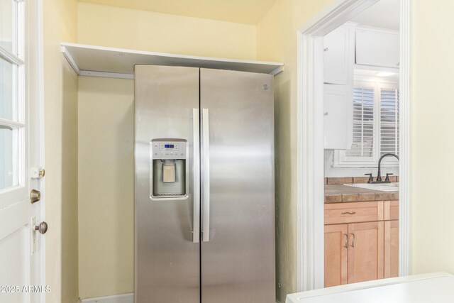445 W 1st St, Mesa, AZ 85202 - detailed view of stainless steel fridge with ice dispenser and a sink