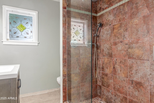 445 W 1st St, Mesa, AZ 85202 - bathroom featuring tiled shower, vanity, and tile patterned flooring