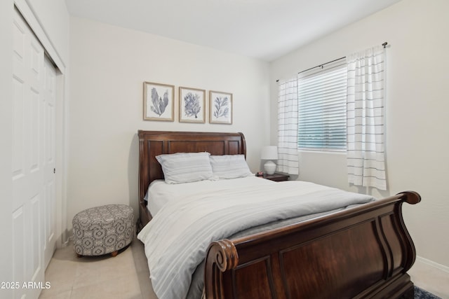 bedroom featuring a closet