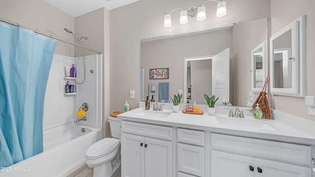 bathroom with shower / bath combo with shower curtain, double vanity, and toilet