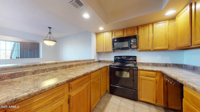 kitchen with recessed lighting, visible vents, light countertops, black appliances, and pendant lighting