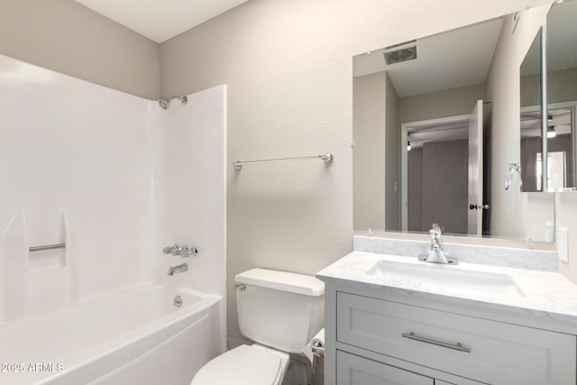 6818 N 35th Ave Unit C, Phoenix, AZ 85017 - bathroom with vanity, toilet, and  shower combination