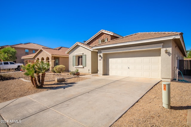 view of front facade featuring a garage