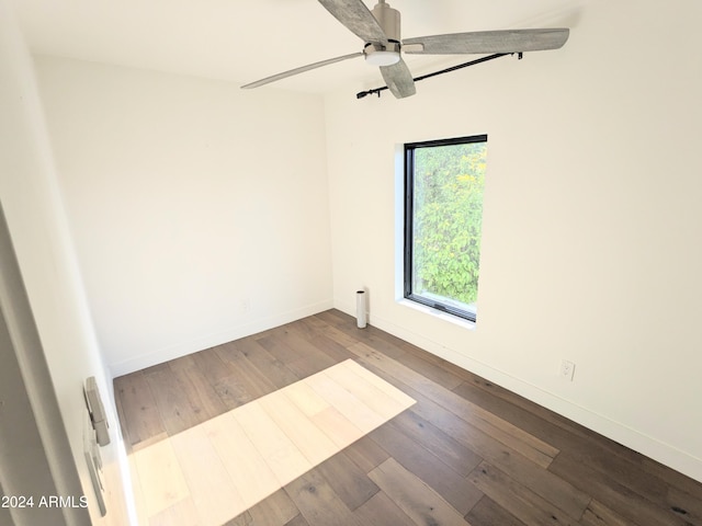 unfurnished room featuring wood-type flooring and ceiling fan