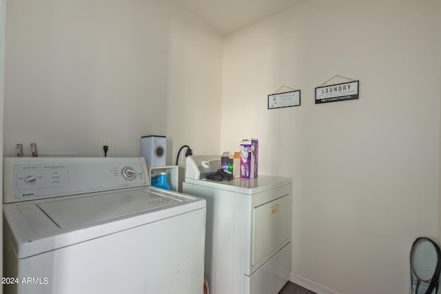 7394 N 67th Dr, Glendale, AZ 85303 - laundry area featuring washer and dryer and laundry area