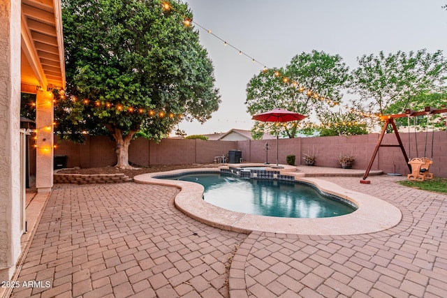 288 W Los Alamos St, Gilbert, AZ 85233 - view of pool with a patio, a fenced backyard, and a pool with connected hot tub