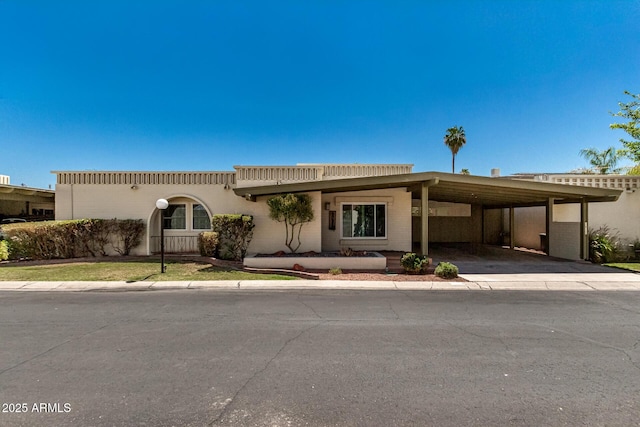 6025 N 10th Pl, Phoenix, AZ 85014 - view of front of property featuring an attached carport