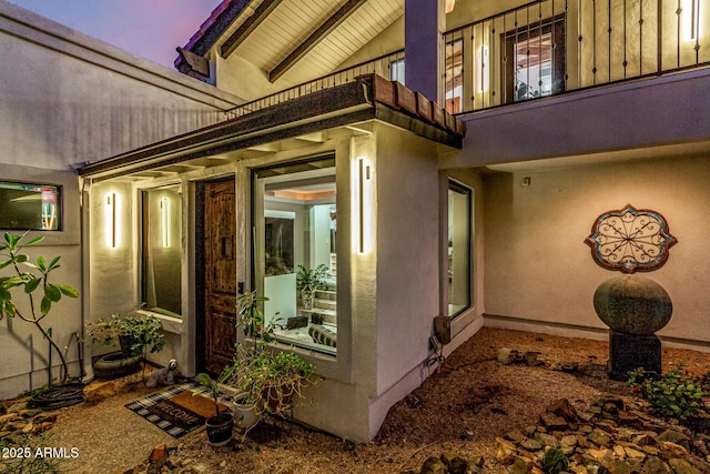 36723 N 33rd Ave, Phoenix, AZ 85086 - property entrance with stucco siding and a balcony