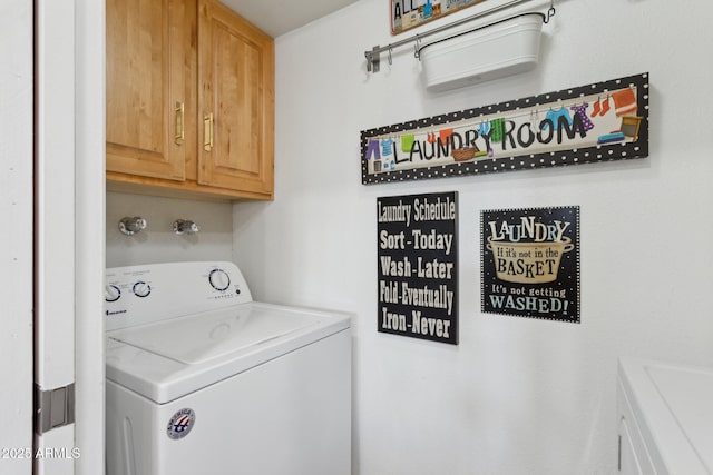 5154 N 83rd St, Scottsdale, AZ 85250 - laundry room featuring washer / clothes dryer and cabinet space
