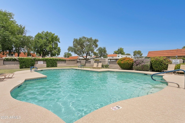 5154 N 83rd St, Scottsdale, AZ 85250 - community pool with a patio area