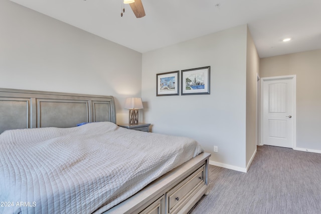 bedroom with ceiling fan