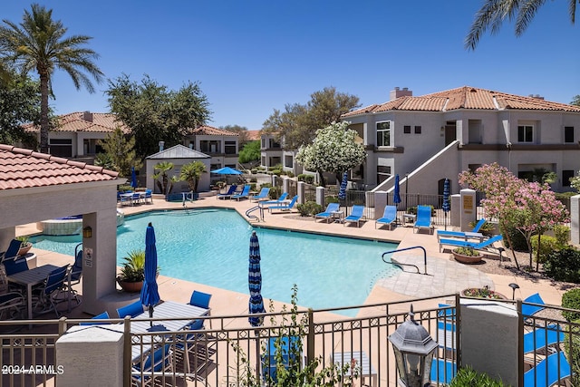 11375 E Sahuaro Dr Unit 1055, Scottsdale, AZ 85259 - community pool with a patio