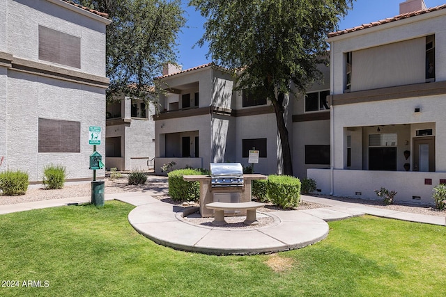 11375 E Sahuaro Dr Unit 1055, Scottsdale, AZ 85259 - view of property's community featuring a lawn