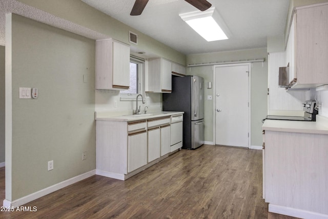 3345 E University Dr Unit 2, Mesa, AZ 85213 - kitchen with range, a ceiling fan, freestanding refrigerator, and dark wood-style flooring