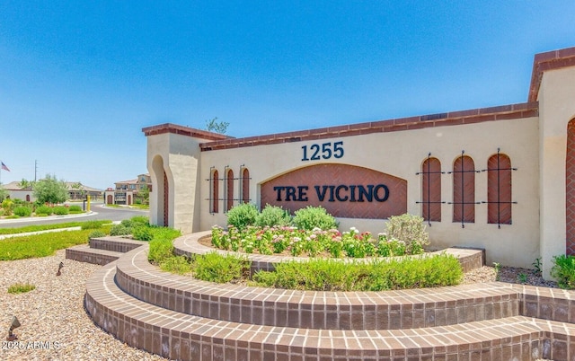 view of community / neighborhood sign