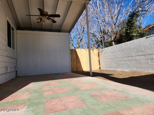 view of patio with ceiling fan