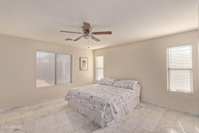 bedroom with ceiling fan