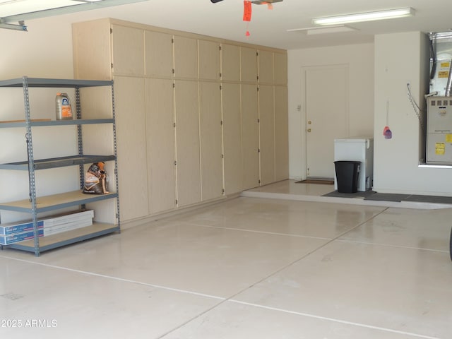 15104 W Pinehurst Ln W, Surprise, AZ 85374 - view of garage
