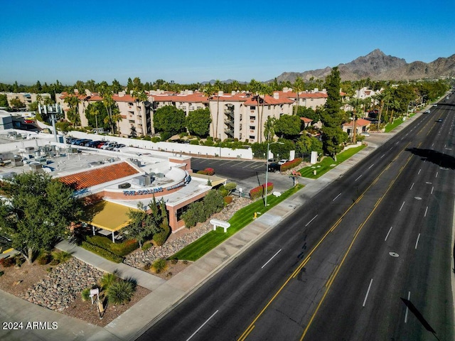 bird's eye view featuring a mountain view