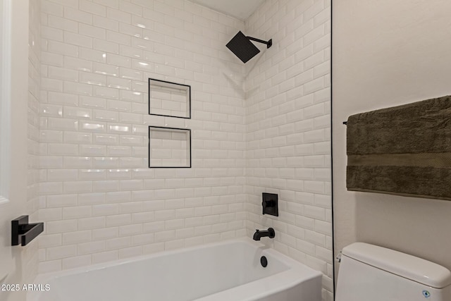 33287 N Windmill Run, San Tan Valley, AZ 85144 - bathroom featuring toilet and shower / bathtub combination