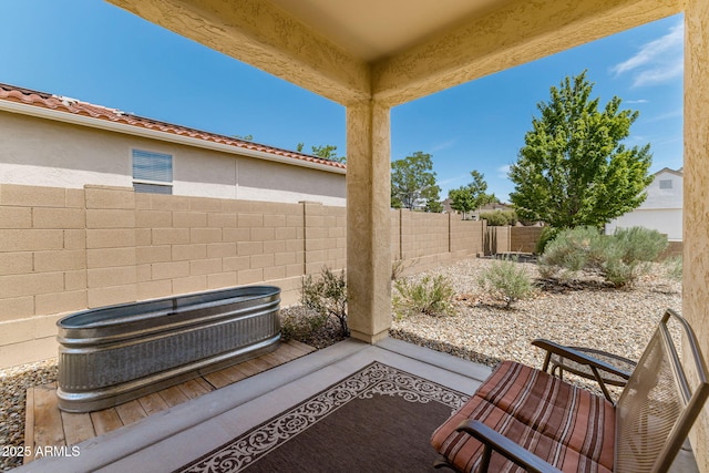 7790 E Bravo Ln, Prescott Valley, AZ 86314 - fenced backyard with a patio