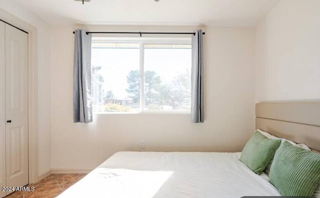 bedroom with a closet