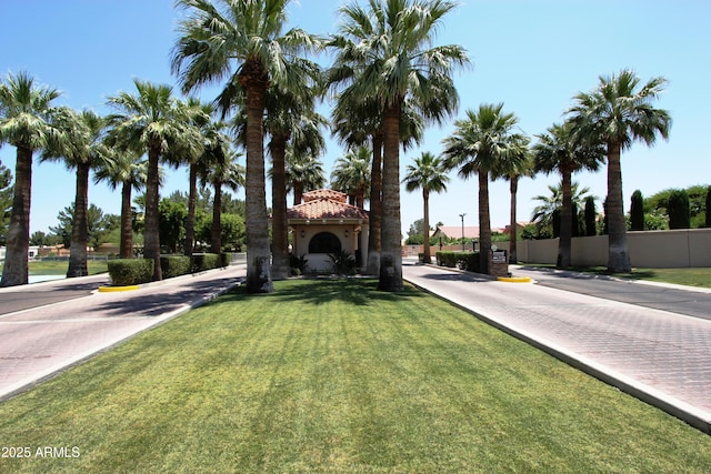 view of mediterranean / spanish-style house