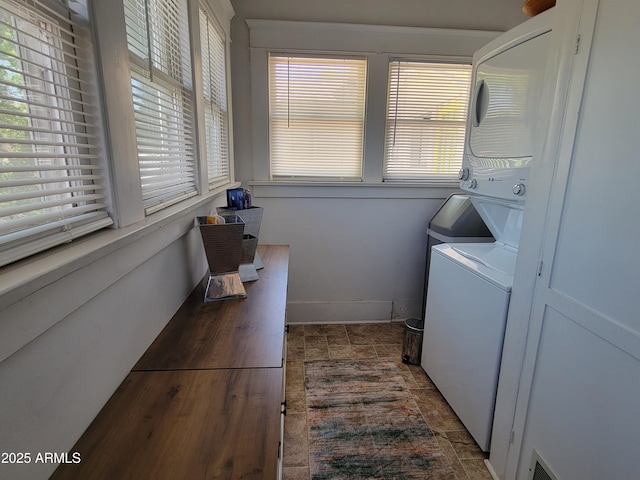 405 Powell St, Bisbee, AZ 85603 - laundry area featuring washer / dryer