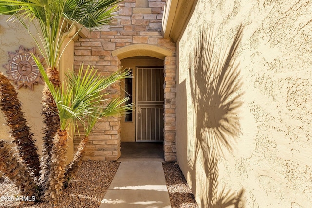 view of property entrance