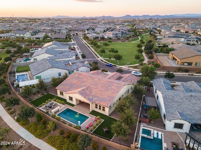 view of aerial view at dusk