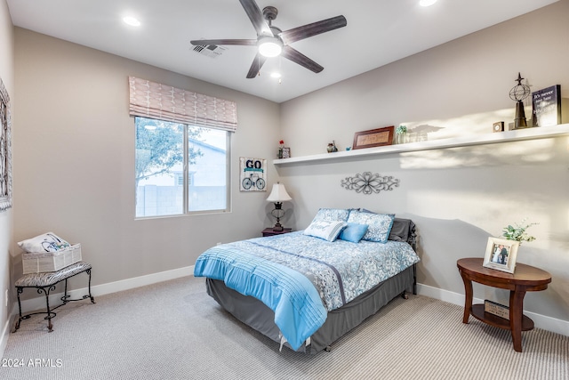 bedroom featuring carpet floors and ceiling fan