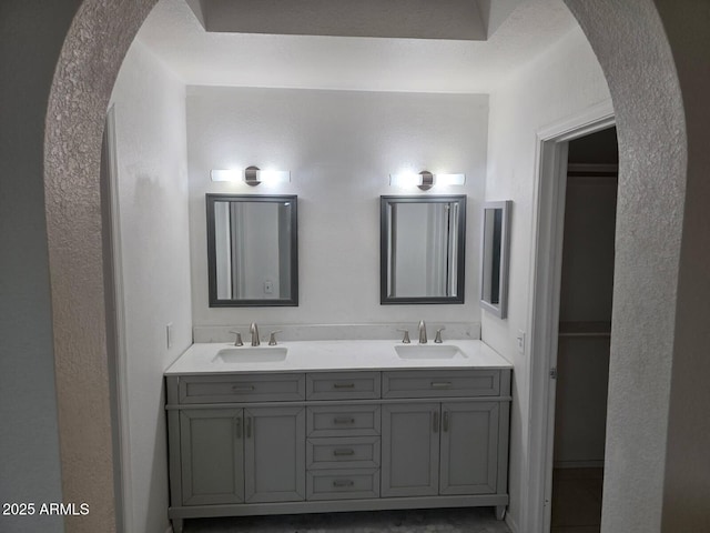 702 W Sequoia Dr, Phoenix, AZ 85027 - bathroom with double vanity