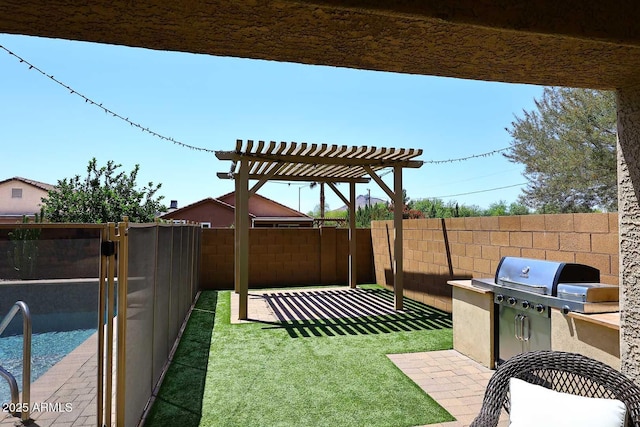 2005 E Anderson Dr E, Phoenix, AZ 85022 - view of yard featuring a pergola, exterior kitchen, and a patio area