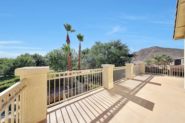 5726 W Park View Ln, Glendale, AZ 85310 - wooden terrace featuring a mountain view