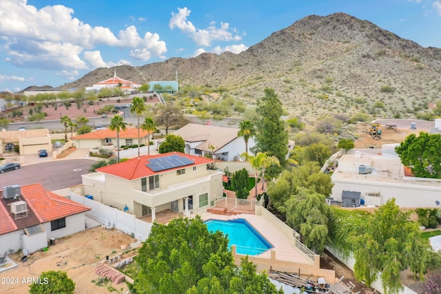 bird's eye view featuring a mountain view