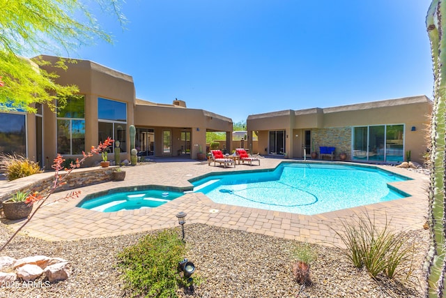 30600 N Pima Rd N Unit 81, Scottsdale, AZ 85266 - outdoor pool featuring a patio area and an in-ground hot tub