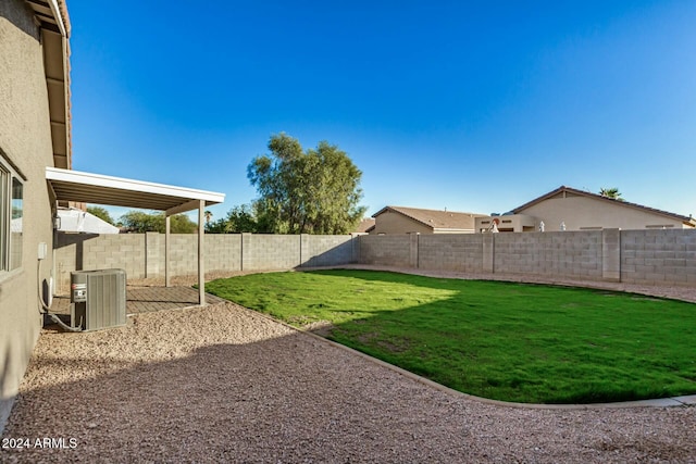 view of yard featuring cooling unit