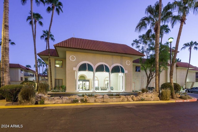 view of front facade