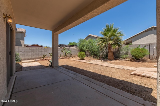 6350 W Hess St, Phoenix, AZ 85043 - view of patio