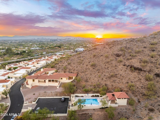 view of aerial view at dusk