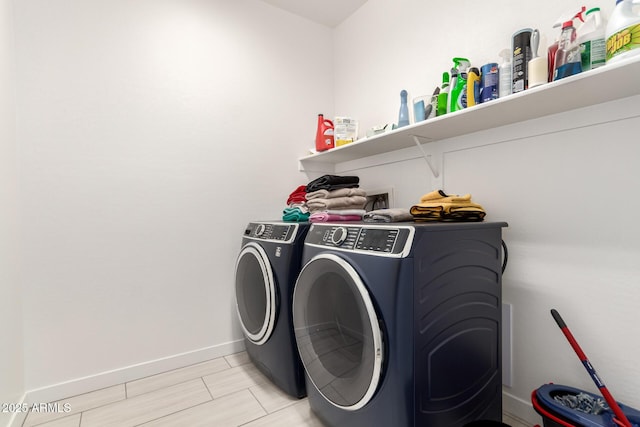 1736 E Joelle Dr, Casa Grande, AZ 85122 - laundry room featuring washing machine and clothes dryer and baseboards