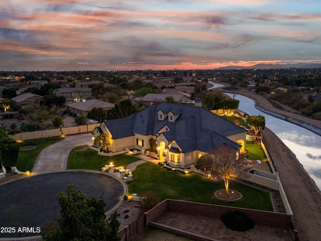 view of aerial view at dusk