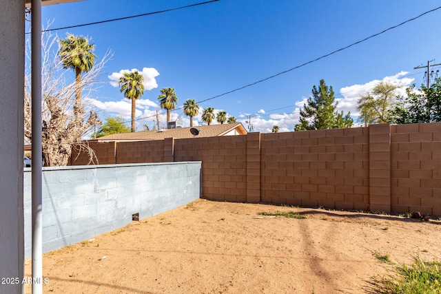 813 N Gilbert Ave, Casa Grande, AZ 85122 - view of yard with fence