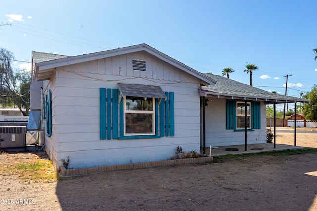 813 N Gilbert Ave, Casa Grande, AZ 85122 - view of front of house with roof with shingles