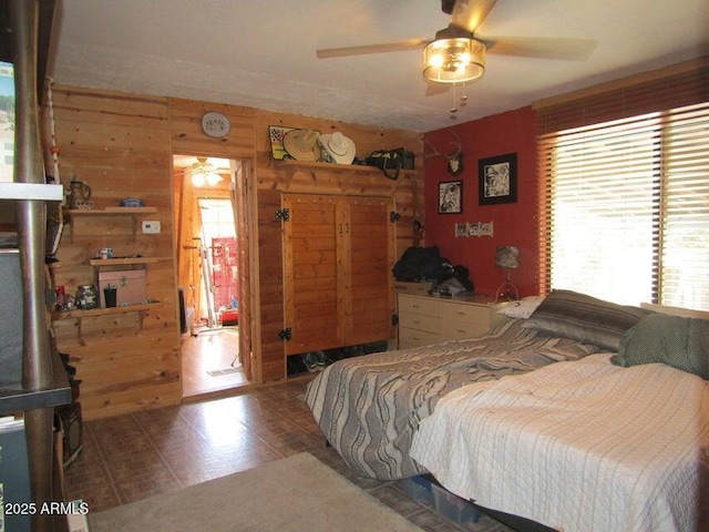 bedroom featuring a ceiling fan