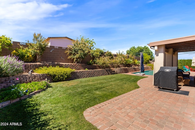 view of yard with a patio