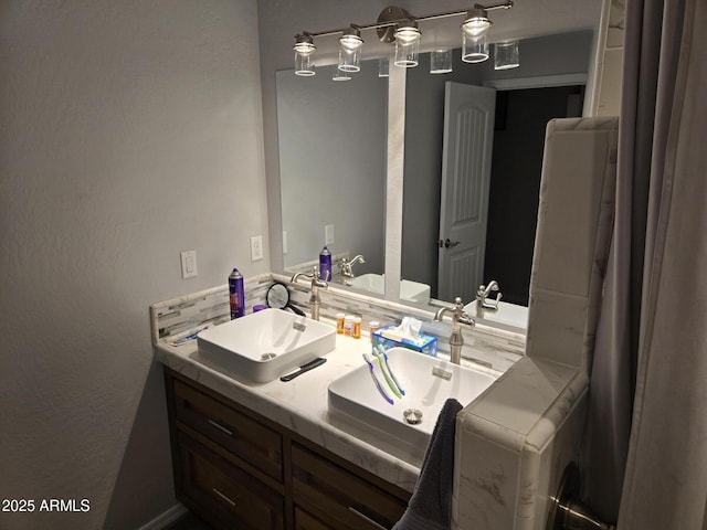 9016 W Fossil Creek Rd, Pine, AZ 85544 - full bathroom with double vanity